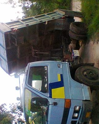 Isuzu Npr 125 4Bg1 เพาเวอร์  F หลัง