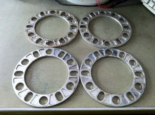 ขาย สเปเซอร์ 6 รู หนา 5 มิล 4 แผ่น ตามรูป พร้อมส่ง ราคาต่อรองได้ สามพราน นครปฐม