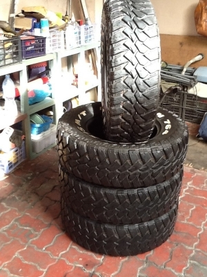 ขายยาง  Mud maxxis  245 x 75 x 16.........สวยๆ เชิญครับ
