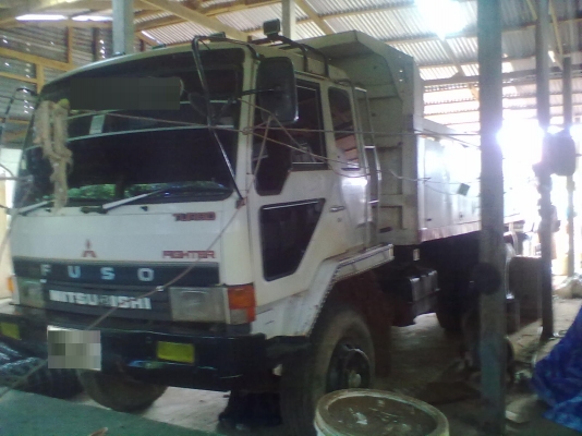 ขายด่วน 10 ล้อสองเพลาดั้ม FUSO ขายด่วน 10 ล้อสองเพลาดั้ม FUSO