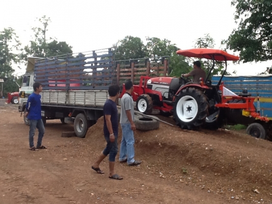 ยันร์ม่า EF352T 4WD ใบมีดหน้า ผาน 5 ทำงาน 11xx ชั่วโมง