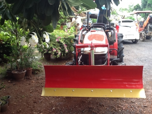 ยันร์ม่า EF352T 4WD ใบมีดหน้า ผาน 5 ทำงาน 11xx ชั่วโมง