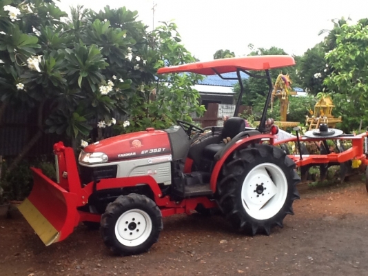 ยันร์ม่า EF352T 4WD ใบมีดหน้า ผาน 5 ทำงาน 11xx ชั่วโมง