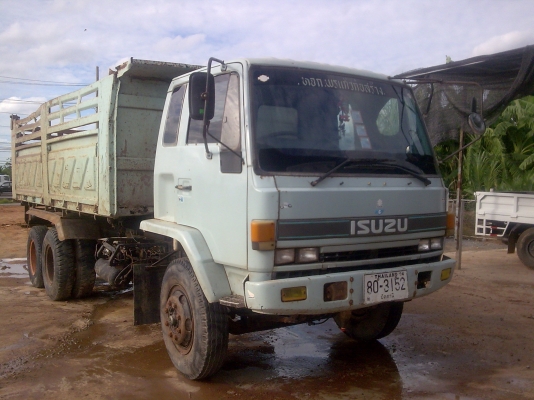 10ล้อ2เพลาดั้ม  ISUZU 195HP เกียร์ZF