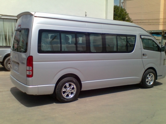 ขายรถตู้ toyota commuter 2006