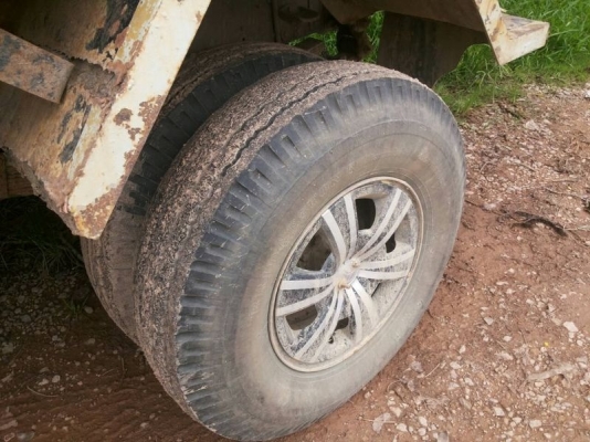 รถฮีโน่ 6 ล้อดั้ม FC2W 120 แรงม้า สนใจติดต่อ 081 - 6079515 รถฮีโน่ 6 ล้อดั้ม FC2W 120 แรงม้า สนใจติดต่อ 081 - 6079515