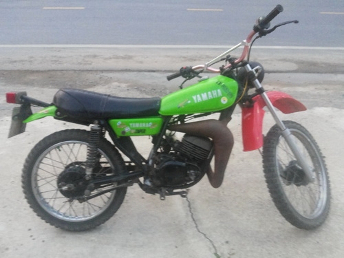 ขาย dt100 ทะเบียนโอนขาดต่อ1ปี 11000 ครับ