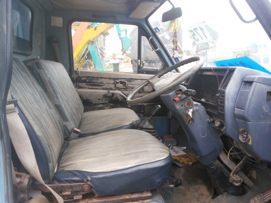 ขายรถอีซูซุบรรทุก 4 ล้อ NKR  เกีร์ยสั้น สภาพดีเฟืองท้ายดี คัชซีสวย พร้อมใช้งาน