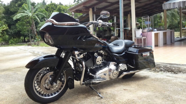 ขายฮาเล่ย์ สด-ผ่อน สภาพสวยมากๆๆ สีดำ ปี 09 สนใจโทรติดต่อโดยตรงที่เบอร์ 08 36357985.