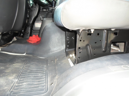 ขายสิบล้อ ISUZU เดก้า 270 ยูโร2 ปี 51 แม็กโหลด ดั้มสามมิตร  ใช้งานน้อยมาก