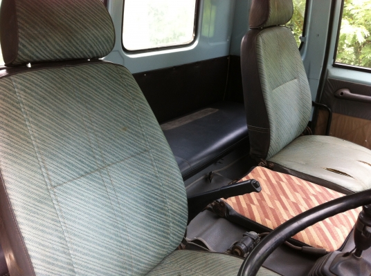 หัวลาก 240  สภาพสวยๆ  ยางทุกเส้นใหม่  98\% เครื่องดี  คัสซีสวย (ราคาต่อรองได้) 089-7188336