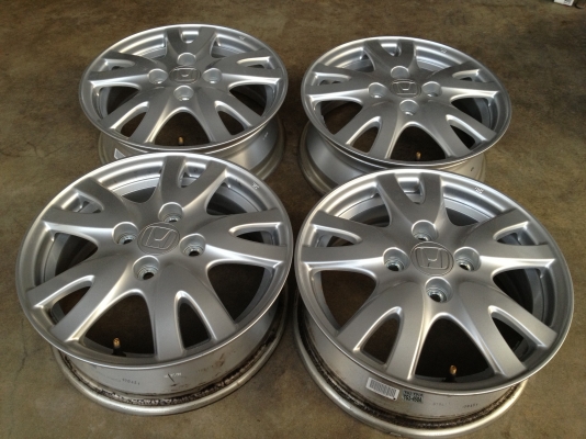 ขาย ล้อแม็กซ์ ถอดจากรถป้ายแดง HONDA BRIO สภาพ90\%โทร0817113399  , 0805918550 อยู่กรุงเทพ อ่อนนุช ศรีนครินทร์ ใกล้ซีคอน