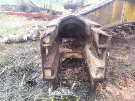 ขายด่วน เฟลมล่าง KOMATSU PC 200-5