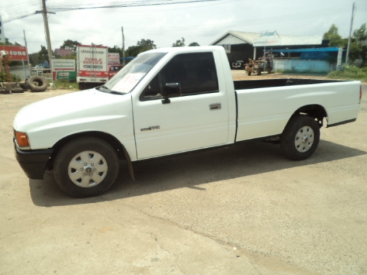 อีซูซูมังกรทอง