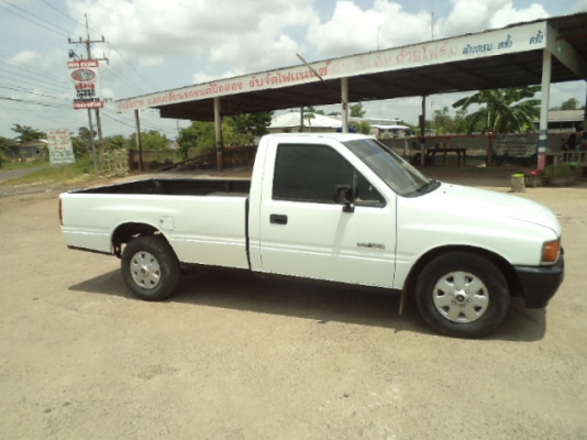 อีซูซูมังกรทอง