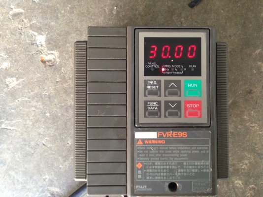 ขาย Inverter ปรับรอบมอเตอร์ ยี่ห้อ FUJI ขนาด 0.5 HP. 380V พร้อมใช้งาน