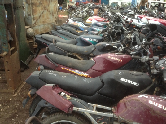 รถจักรยานยนต์ ซูซุกิ อาร์จีวี 150 CC