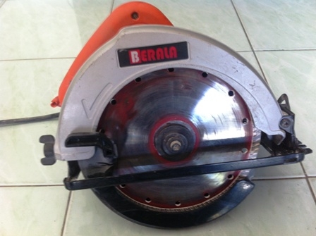 เลื่อยวงเดือนBERALAรุ่นBL580 สภาพใหม่ราคาถูกๆ