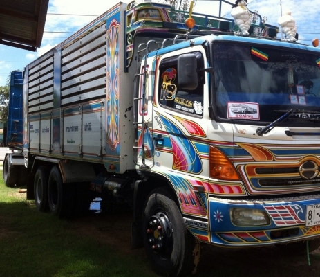 HINO MEGA FM 260 HP EURO1 ปี 48 รถพ่วงแม่+ลูก กระบะดั๊มพ์มิเนียมคอกเกษตรทั้งแม่ทั้งลูกสภาพสวยจัดทั้งคัน แม่กระบะมิเนียมของอู่พรชัยสุพรรณบุรี ลูก 2 เพลาดั๊มพ์ของอู่ SA เทรลเลอร์ความยาว 6.50 เมตร เครื่องแน่นแรงดี ภายในเก๋งสวยครบเพียบพร้อม ช่วงล่างแน่นยางสภา HINO MEGA FM 260 HP EURO1 ปี 48 รถพ่วงแม่+ลูก กระบะดั๊มพ์มิเนียมคอกเกษตรทั้งแม่ทั้งลูกสภาพสวยจัดทั้งคัน แม่กระบะมิเนียมของอู่พรชัยสุพรรณบุรี ลูก 2 เพลาดั๊มพ์ของอู่ SA เทรลเลอร์ความยาว 6.50 เมตร เครื่องแน่นแรงดี ภายในเก๋งสวยครบเพียบพร้อม ช่วงล่างแน่นยางสภา