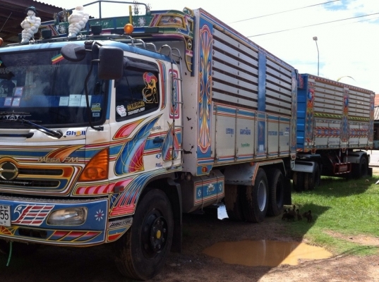 HINO MEGA FM 260 HP EURO1 ปี 48 รถพ่วงแม่+ลูก กระบะดั๊มพ์มิเนียมคอกเกษตรทั้งแม่ทั้งลูกสภาพสวยจัดทั้งคัน แม่กระบะมิเนียมของอู่พรชัยสุพรรณบุรี ลูก 2 เพลาดั๊มพ์ของอู่ SA เทรลเลอร์ความยาว 6.50 เมตร เครื่องแน่นแรงดี ภายในเก๋งสวยครบเพียบพร้อม ช่วงล่างแน่นยางสภา