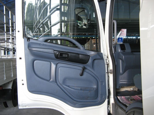 ขาย  6 ล้อ ฮ๊โน่  เมก้า 150 แรง ยาว 5.50  ปี 2006  สภาพสวยเดิมเครื่องดี พร้อมใช้งาน ชมก่อนได้ครับ สนใจติดต่อ 081-9425443