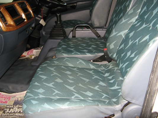 ขาย  6 ล้อ ฮ๊โน่  เมก้า 150 แรง ยาว 5.50  ปี 2006  สภาพสวยเดิมเครื่องดี พร้อมใช้งาน ชมก่อนได้ครับ สนใจติดต่อ 081-9425443