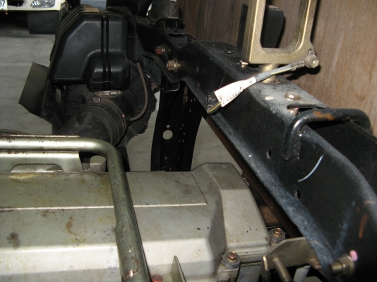 ขาย  6 ล้อ ฮ๊โน่  เมก้า 150 แรง ยาว 5.50  ปี 2006  สภาพสวยเดิมเครื่องดี พร้อมใช้งาน ชมก่อนได้ครับ สนใจติดต่อ 081-9425443