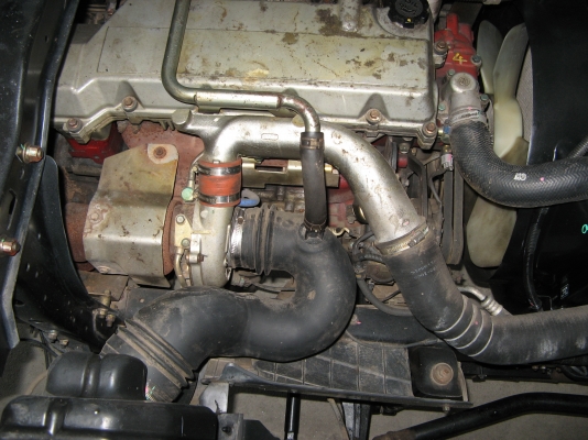 ขาย  6 ล้อ ฮ๊โน่  เมก้า 150 แรง ยาว 5.50  ปี 2006  สภาพสวยเดิมเครื่องดี พร้อมใช้งาน ชมก่อนได้ครับ สนใจติดต่อ 081-9425443