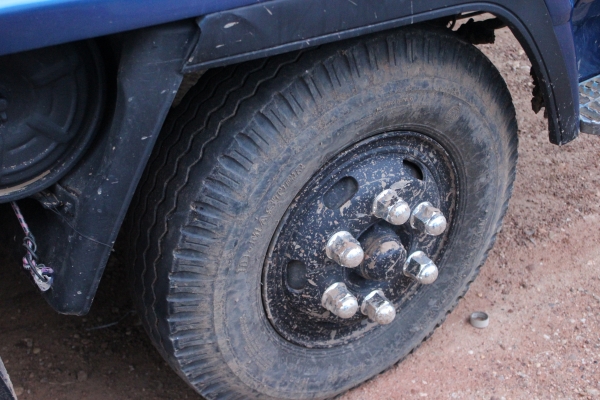 ISUZU ROCKY 175 HP 6BG1 หกล่อดั๊มพ์ ช่วงล่างดีคัชซีสวยมาก ยางใหม่ทั้ง 6 เส้น 8.25 ขอบ 16 เครื่องแห้งแรงดีเดิมๆ ภายในเก๋งคอนโซลสวยครบ แอร์เย็น พวงมาลัยเพาเวอร์ ระบบเบรคทริ๊ปฟี้ เอกสารทะเบียนภาษีครบพร้อมโอน ราคาต่อรองได้ครับ