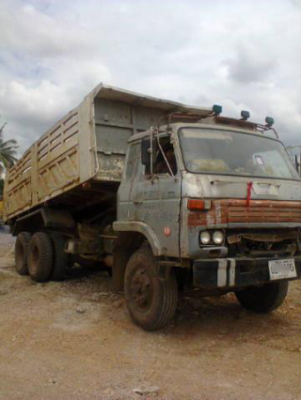ขายรถบรรทุกสิบล้อดั๊มพ์ Nissan UD เครื่อง PD 230 แรง แชสซีสวย หัวต้องเก็บงาน ทะเบียนขาด 1 ปี