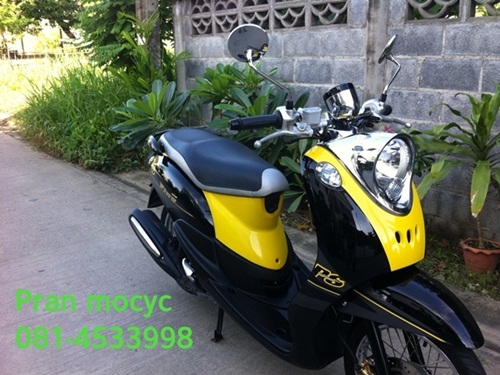 ขาย yamaha fino สีดำเหลืองปี2555