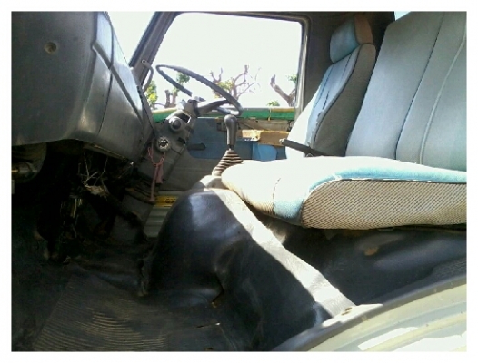 ขาย รถบรรทุกติดเครน HINO FC ขาย รถบรรทุกติดเครน HINO FC