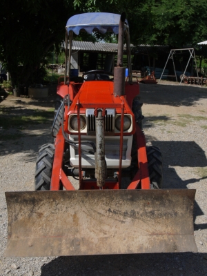 ขายรถไถ Kubota L2002 DT 2เพลา พร้อมตัวตัดหญ้า รถใช้งานปกติ สนใจโทรติดต่อครับ