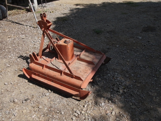 ขายรถไถ Kubota L2002 DT 2เพลา พร้อมตัวตัดหญ้า รถใช้งานปกติ สนใจโทรติดต่อครับ