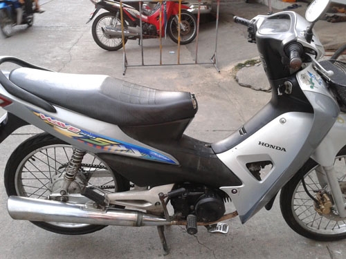 wave100s ปี 50สีเทา ดำ เครื่องดีแน่นๆเดิมๆ ชุดสีสวย เอกสารครบ มาลองขับได้จ้า wave100s ปี 50สีเทา ดำ เครื่องดีแน่นๆเดิมๆ ชุดสีสวย เอกสารครบ มาลองขับได้จ้า