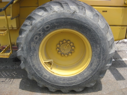 รถตักล้อยาง  WA100-1-33529  ชั่วโมงใช้งาน 1,500 ช.ม.  สภาพสวย  นำเข้าจากญี่ปุ่น  เดินทางถึงไทยแล้ว  โทร.081-373-0559