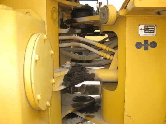 รถตักล้อยาง  WA100-1-33529  ชั่วโมงใช้งาน 1,500 ช.ม.  สภาพสวย  นำเข้าจากญี่ปุ่น  เดินทางถึงไทยแล้ว  โทร.081-373-0559