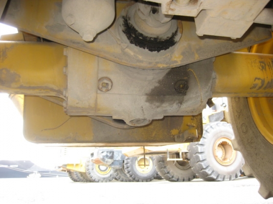 รถตักล้อยาง  WA100-1-33529  ชั่วโมงใช้งาน 1,500 ช.ม.  สภาพสวย  นำเข้าจากญี่ปุ่น  เดินทางถึงไทยแล้ว  โทร.081-373-0559