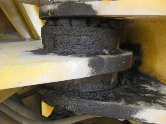 รถตักล้อยาง  WA100-1-33529  ชั่วโมงใช้งาน 1,500 ช.ม.  สภาพสวย  นำเข้าจากญี่ปุ่น  เดินทางถึงไทยแล้ว  โทร.081-373-0559