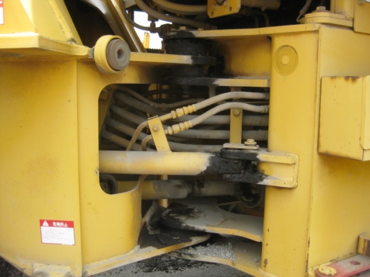 รถตักล้อยาง  WA100-1-33529  ชั่วโมงใช้งาน 1,500 ช.ม.  สภาพสวย  นำเข้าจากญี่ปุ่น  เดินทางถึงไทยแล้ว  โทร.081-373-0559