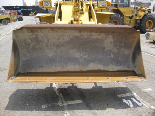 รถตักล้อยาง  WA100-1-33529  ชั่วโมงใช้งาน 1,500 ช.ม.  สภาพสวย  นำเข้าจากญี่ปุ่น  เดินทางถึงไทยแล้ว  โทร.081-373-0559