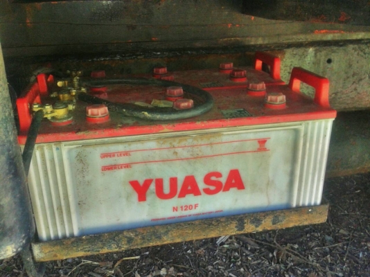 ขาย 10 ล้อกำลังต่อเป็นเทเลอร์