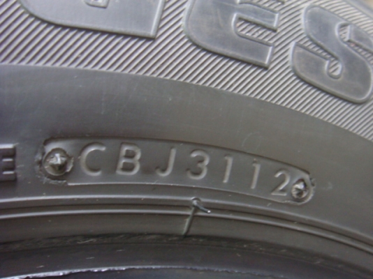 ขายยาง Bridgestone Duravis 215/65/16 ปี 12