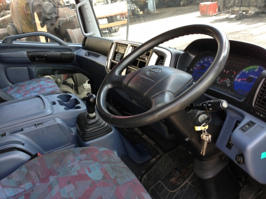 หัวเก๋ง HINO Mega หัวกว้าง