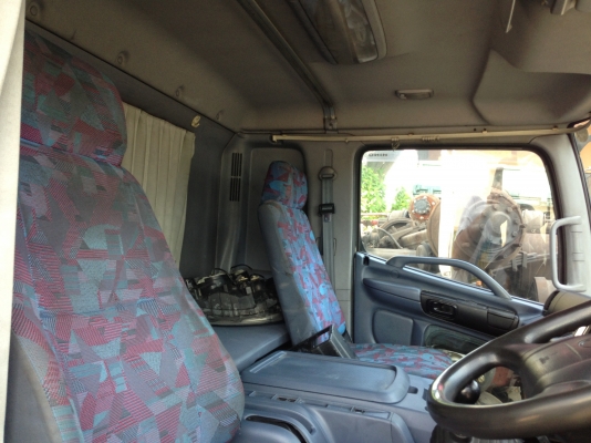 หัวเก๋ง HINO Mega หัวกว้าง