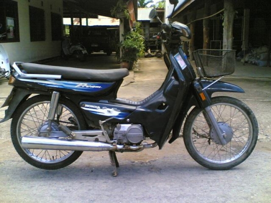 ขายดรีมทูหรือดรีม Excess ทะเบียนเต็มพร้อมโอนเครื่องดีอะไหร่เดิมขาดบังโซ่อย่างเดียวรถพร้อมใช้ ขาย 9900 บาท