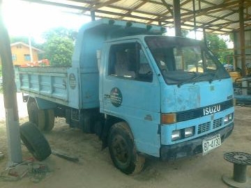 ขายหกล้อดั้ม NKR 58 LL เกียร์สั้น เล่มทะเบียน