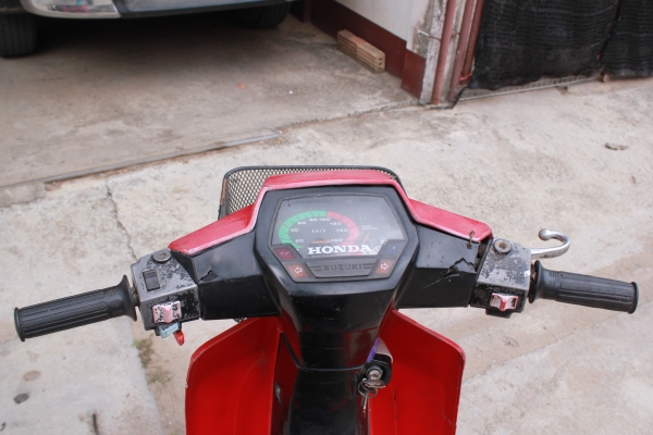 ซูซูกิ คริสตัน