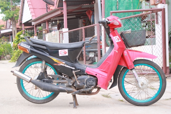 ซูซูกิ คริสตัน