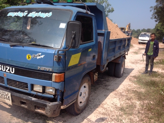 ขายรถหกล้อดั้ม IZUSU NPR 4BE1 110 แรง